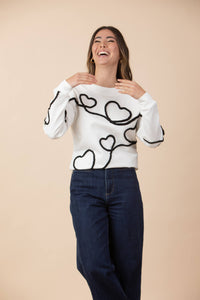Buzo Emilia Bordado Corazones Marfil /Negro