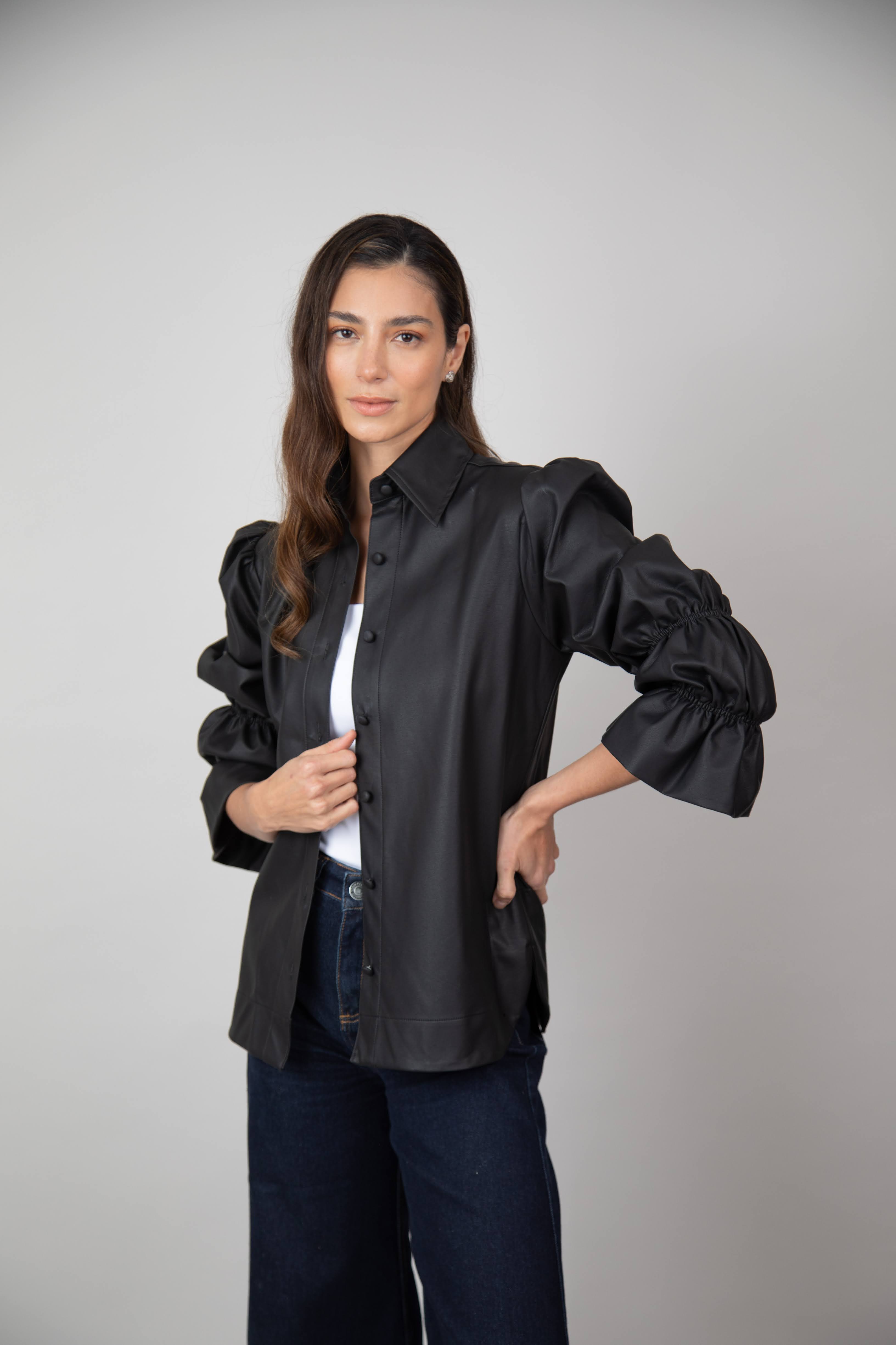 Blusa / Chaqueta Noah Negra