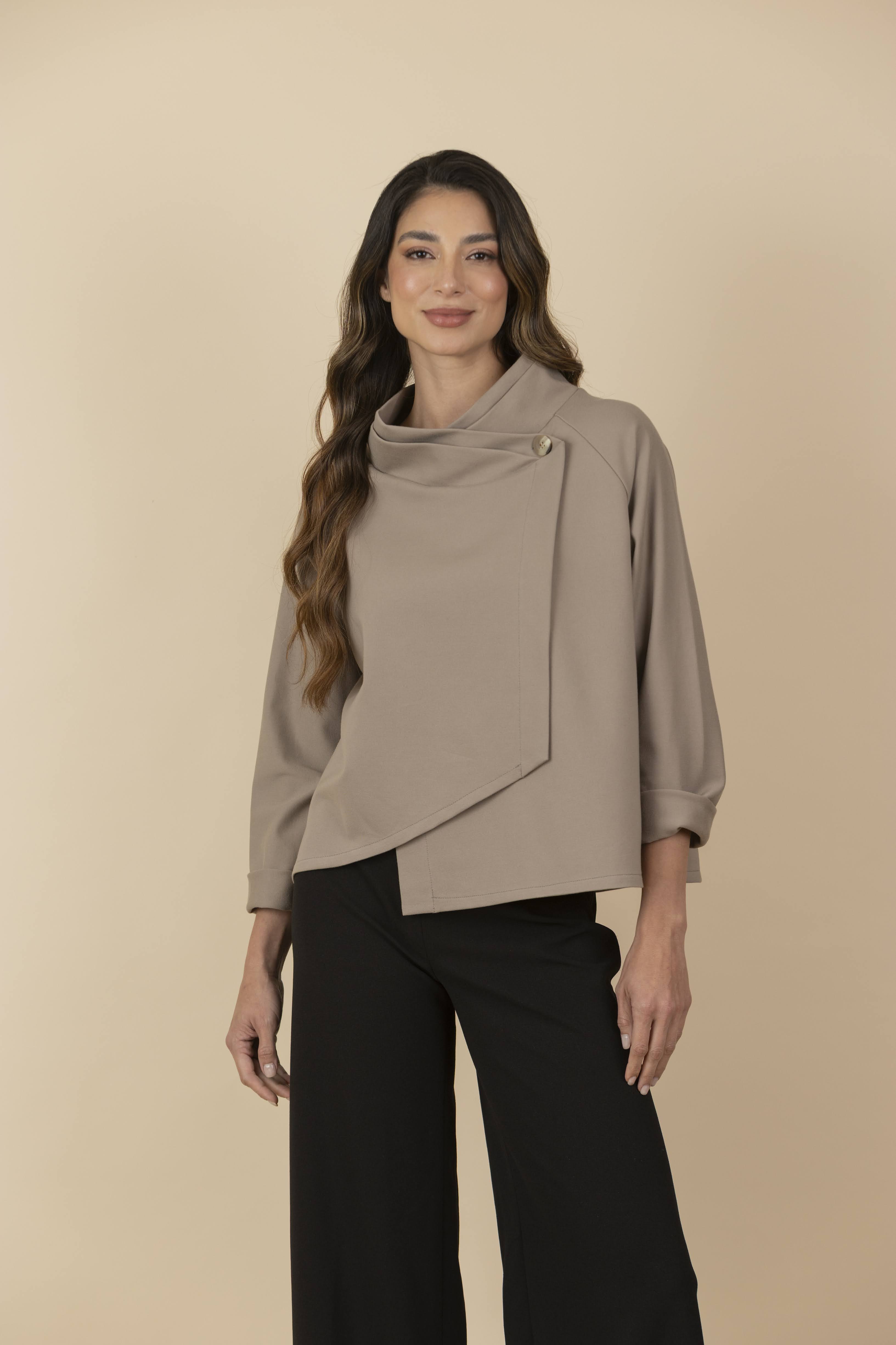 Blusa / Chaqueta Zoe Taupe
