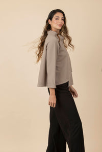 Blusa / Chaqueta Zoe Taupe