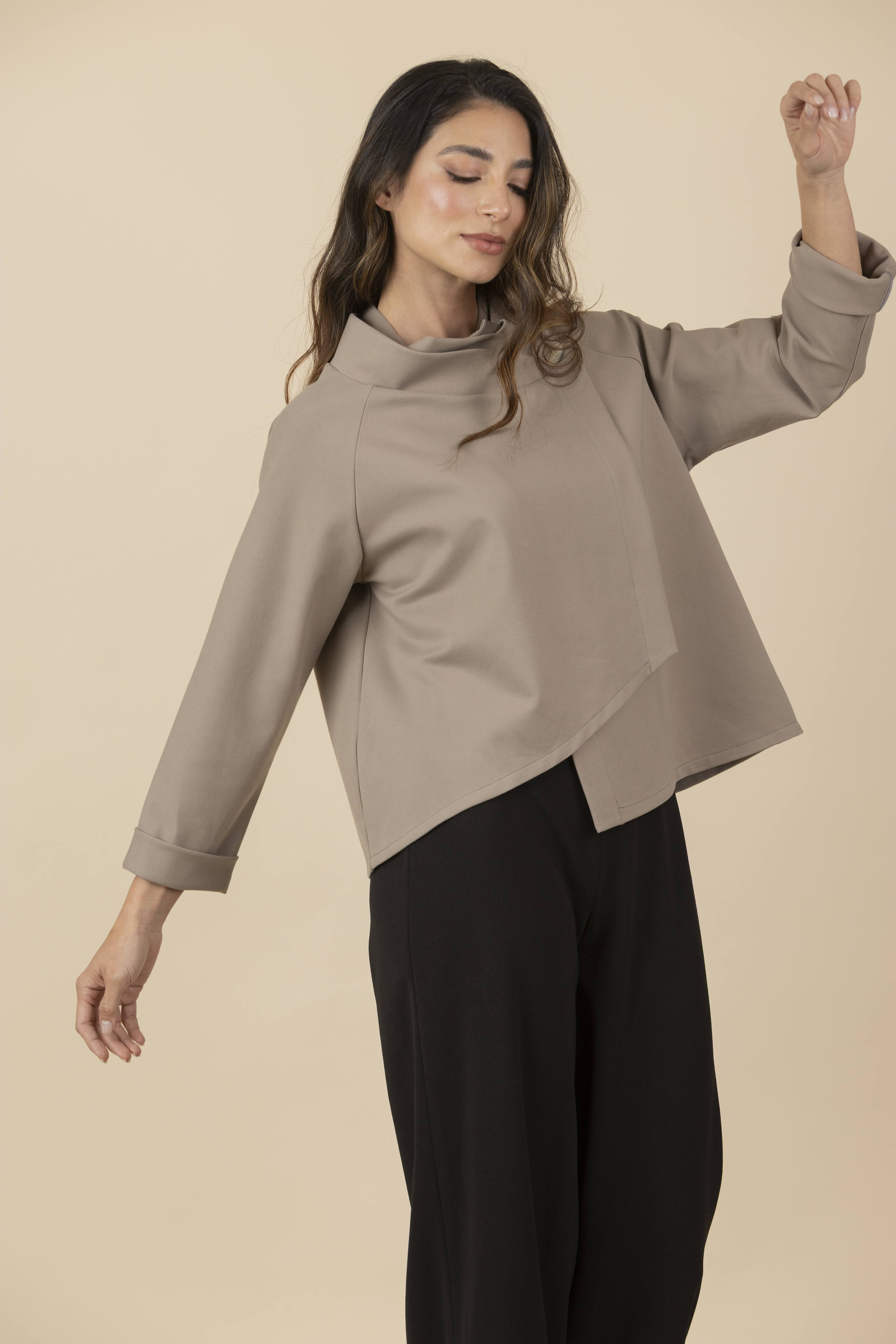 Blusa / Chaqueta Zoe Taupe