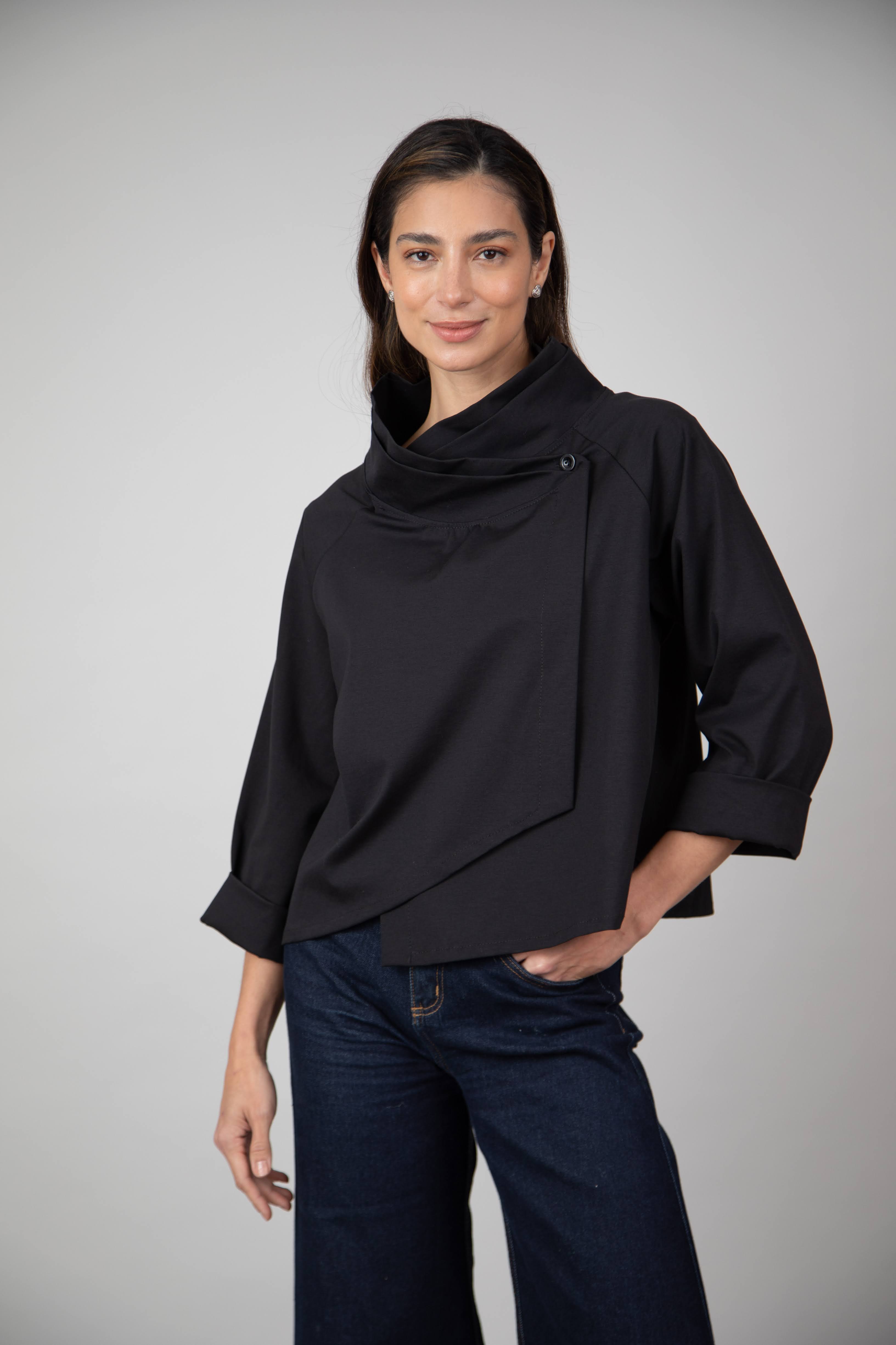 Blusa / Chaqueta Zoe Negra