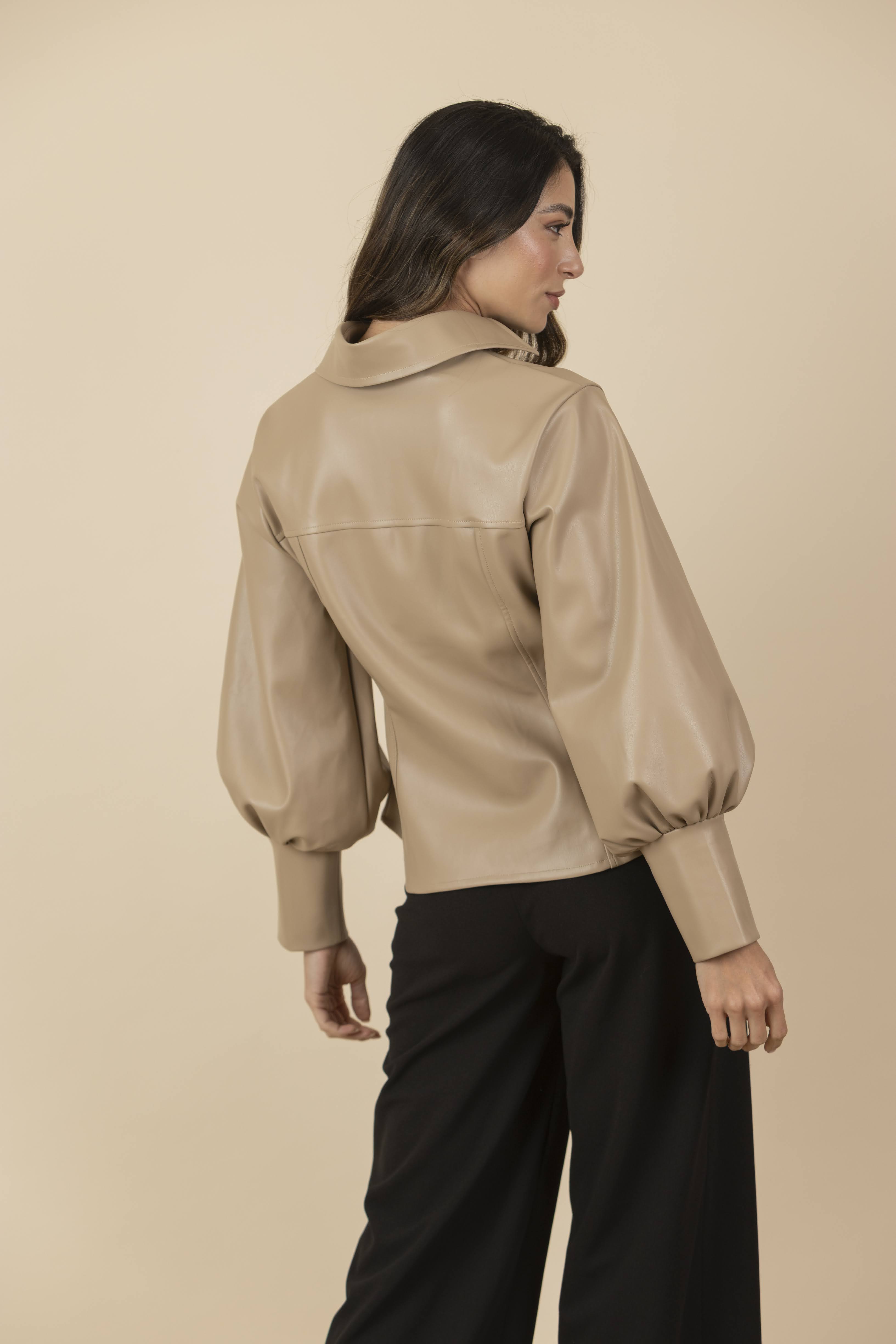 Blusa Chaqueta Ecocuero Lourdes Beige