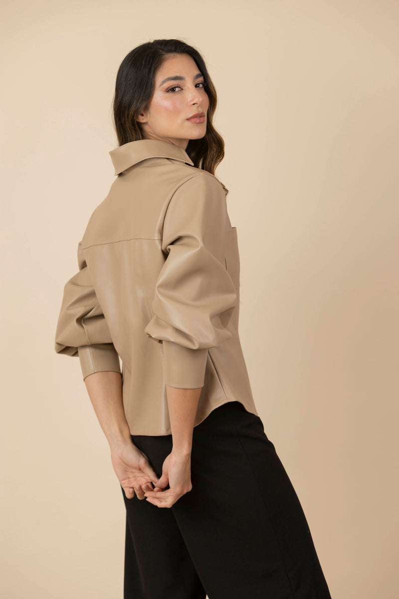 Blusa Chaqueta Ecocuero Lourdes Beige