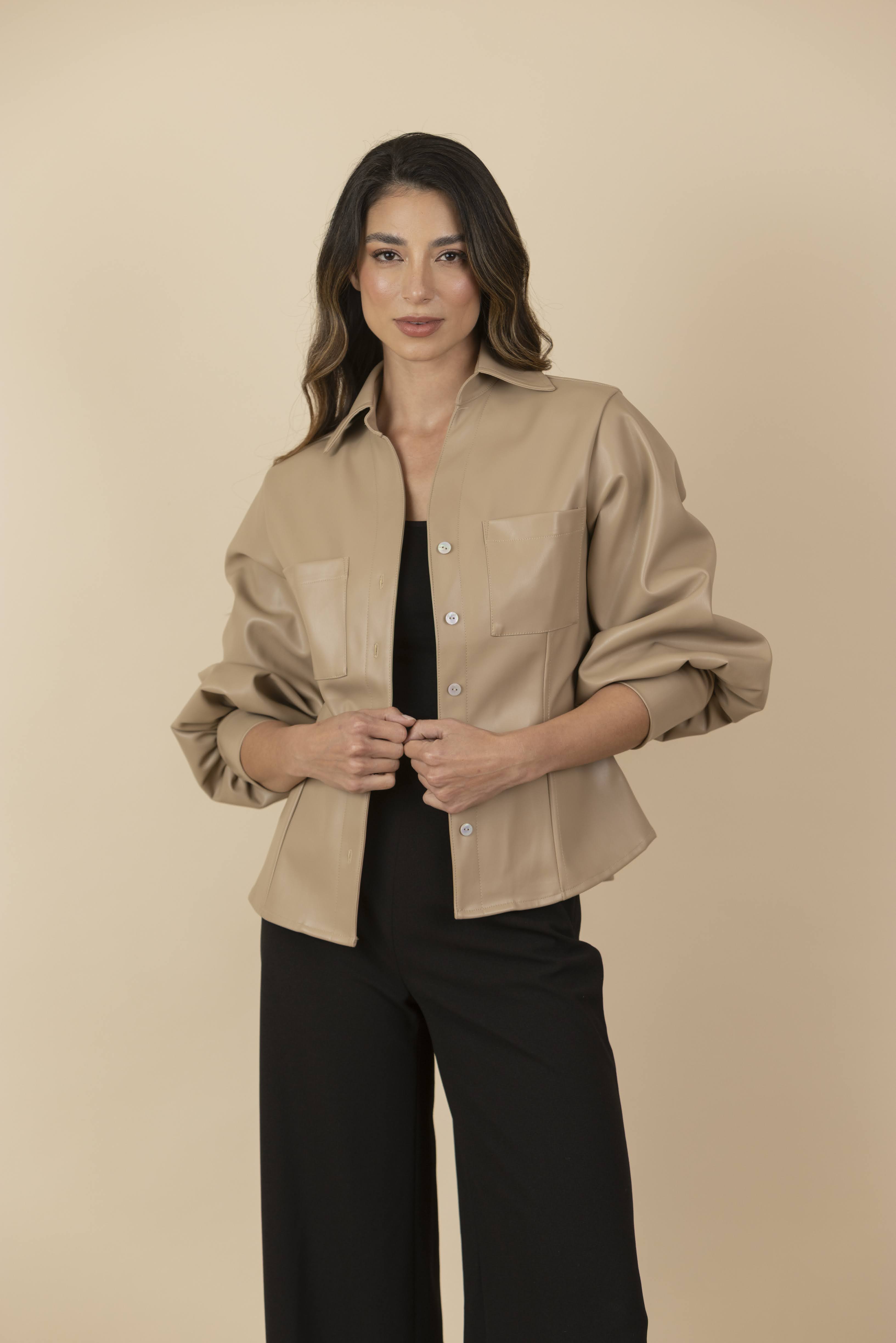 Blusa Chaqueta Ecocuero Lourdes Beige