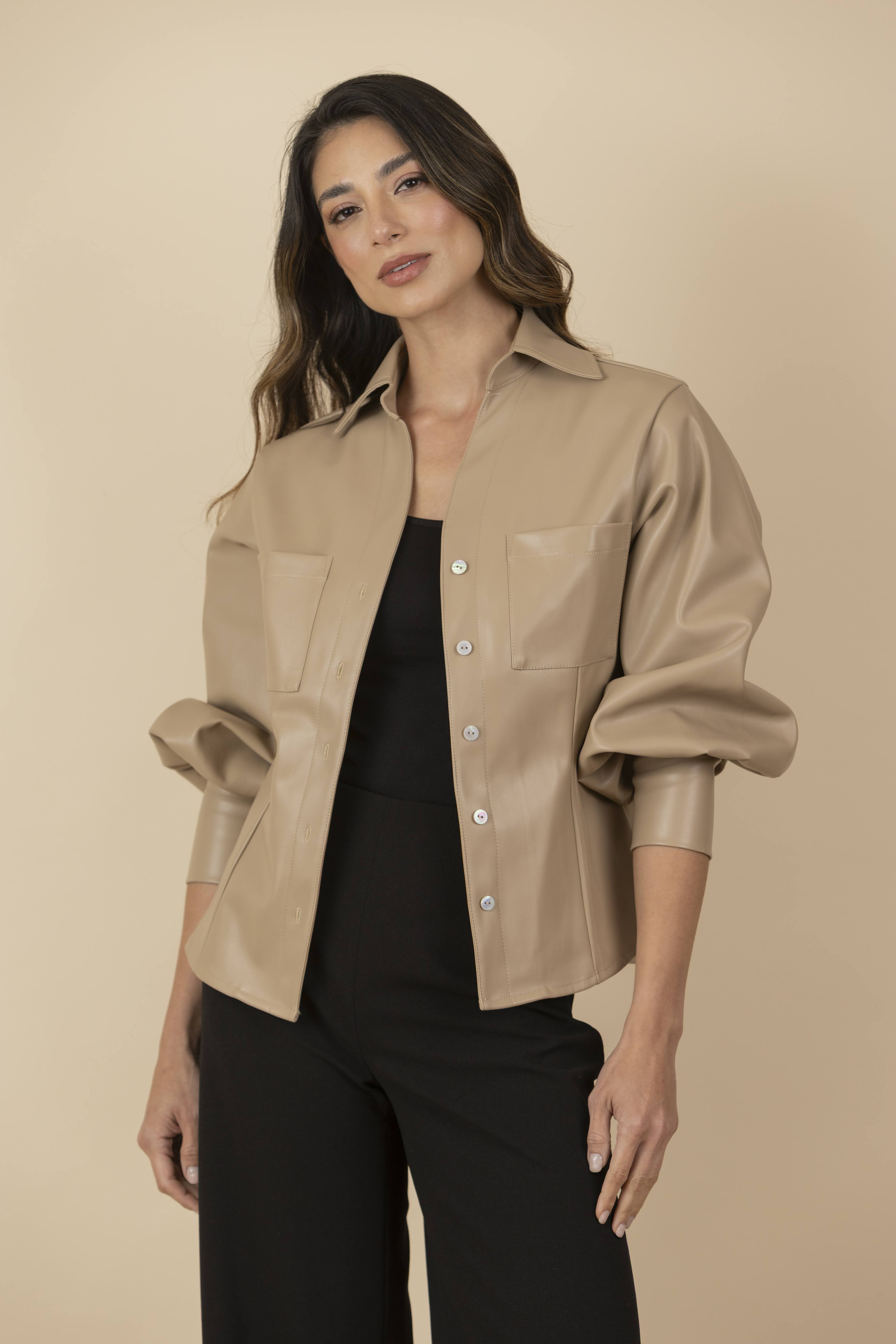Blusa Chaqueta Ecocuero Lourdes Beige