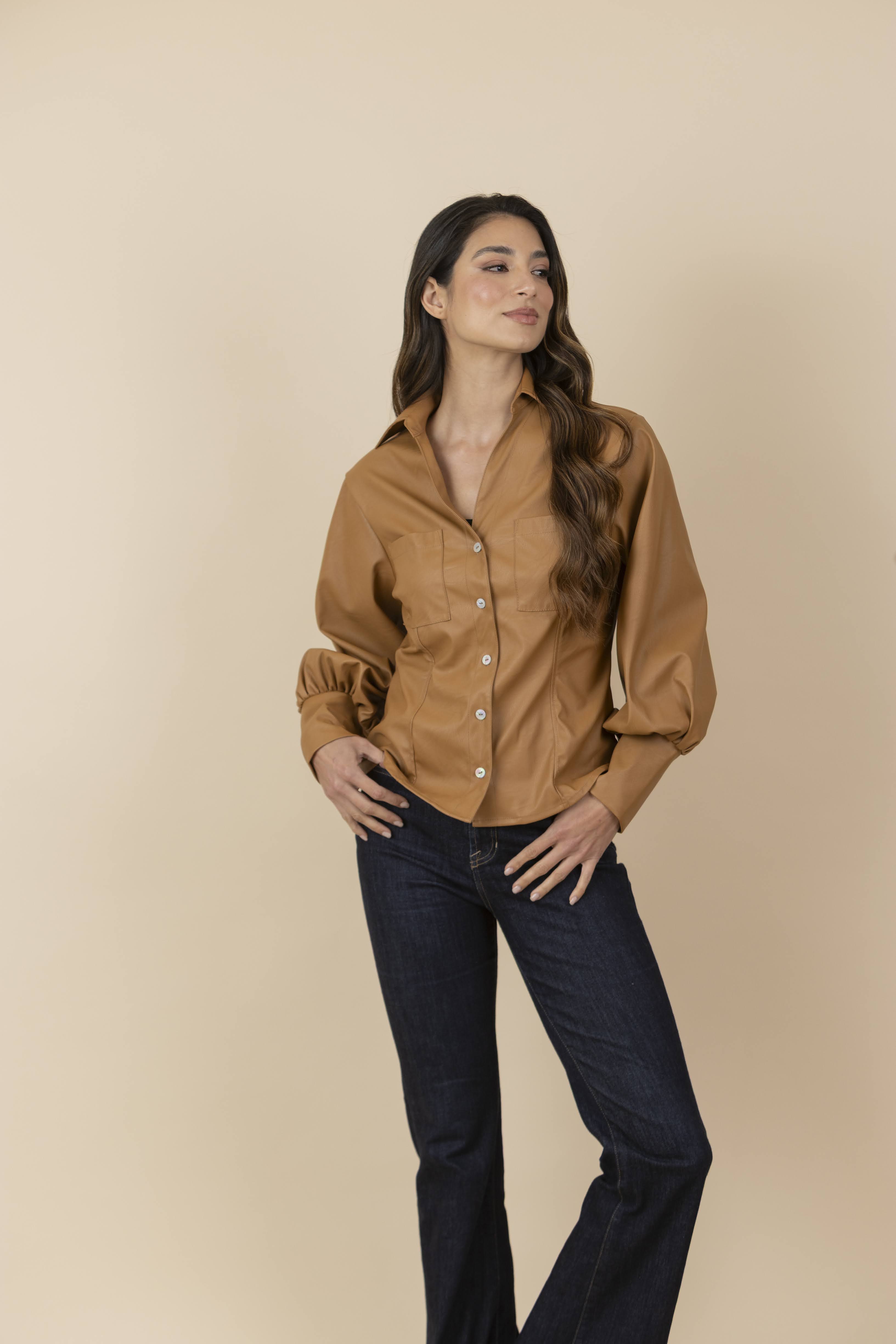 Blusa Chaqueta Ecocuero Lourdes Caramelo Claro