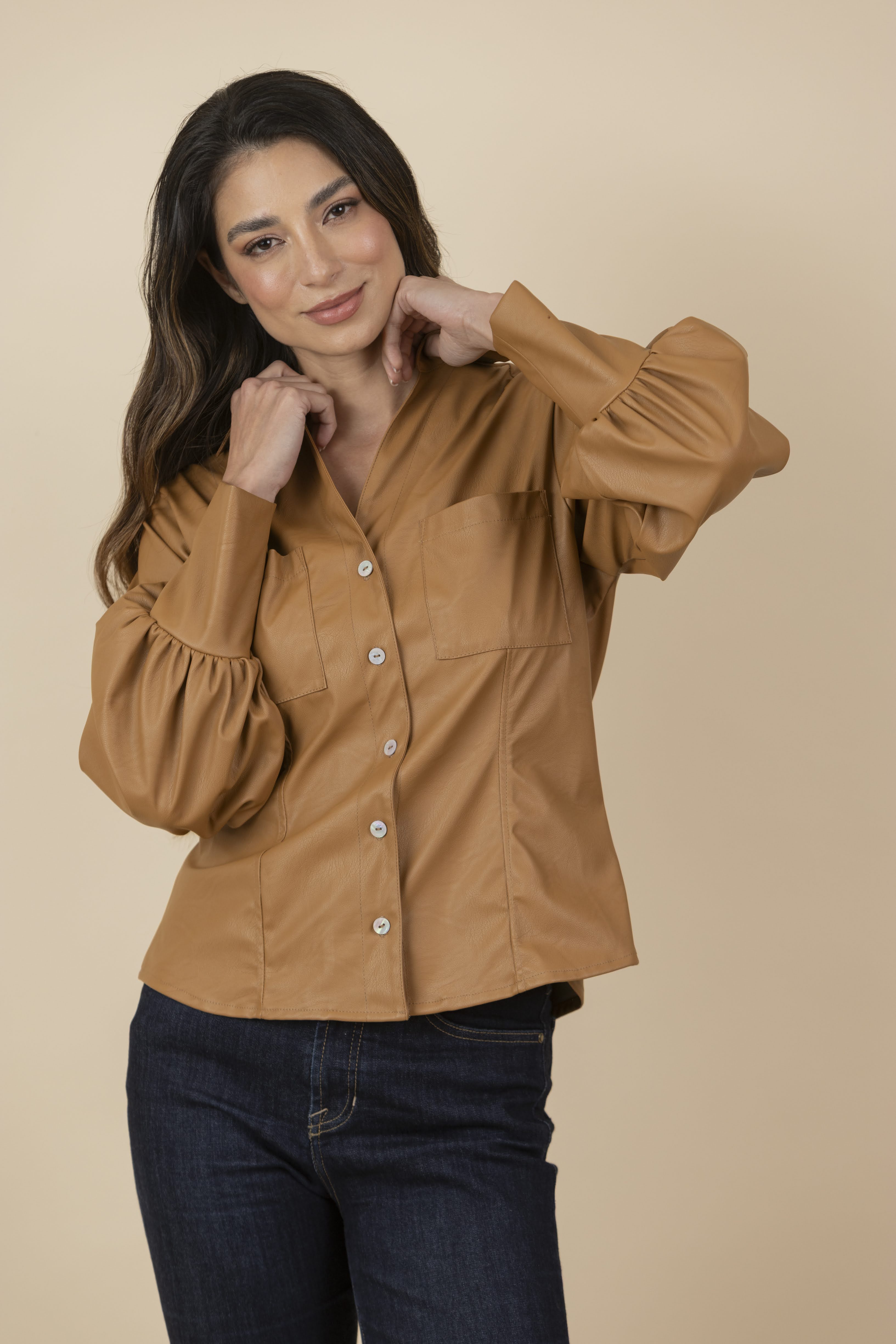 Blusa Chaqueta Ecocuero Lourdes Caramelo Claro