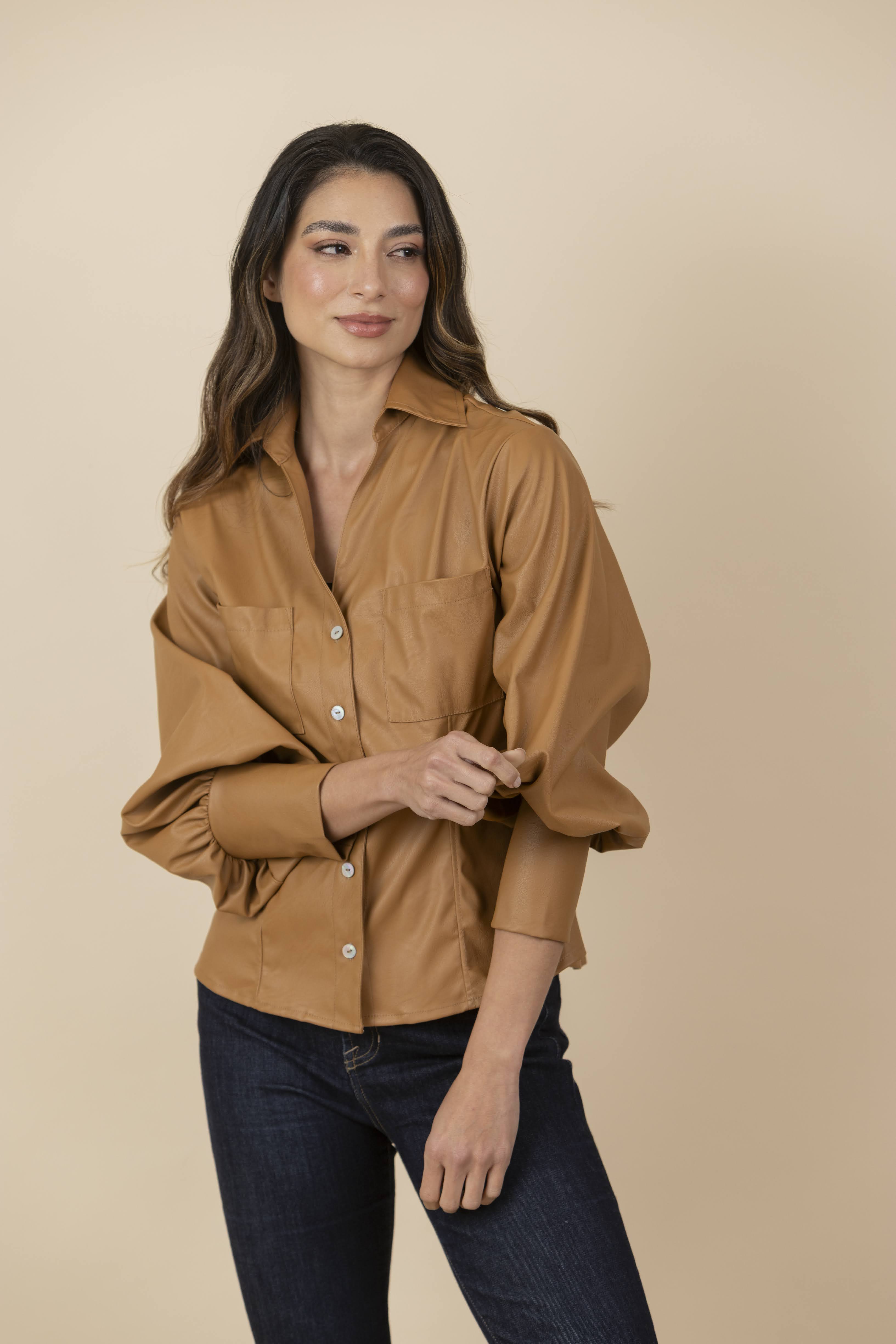 Blusa Chaqueta Ecocuero Lourdes Caramelo Claro