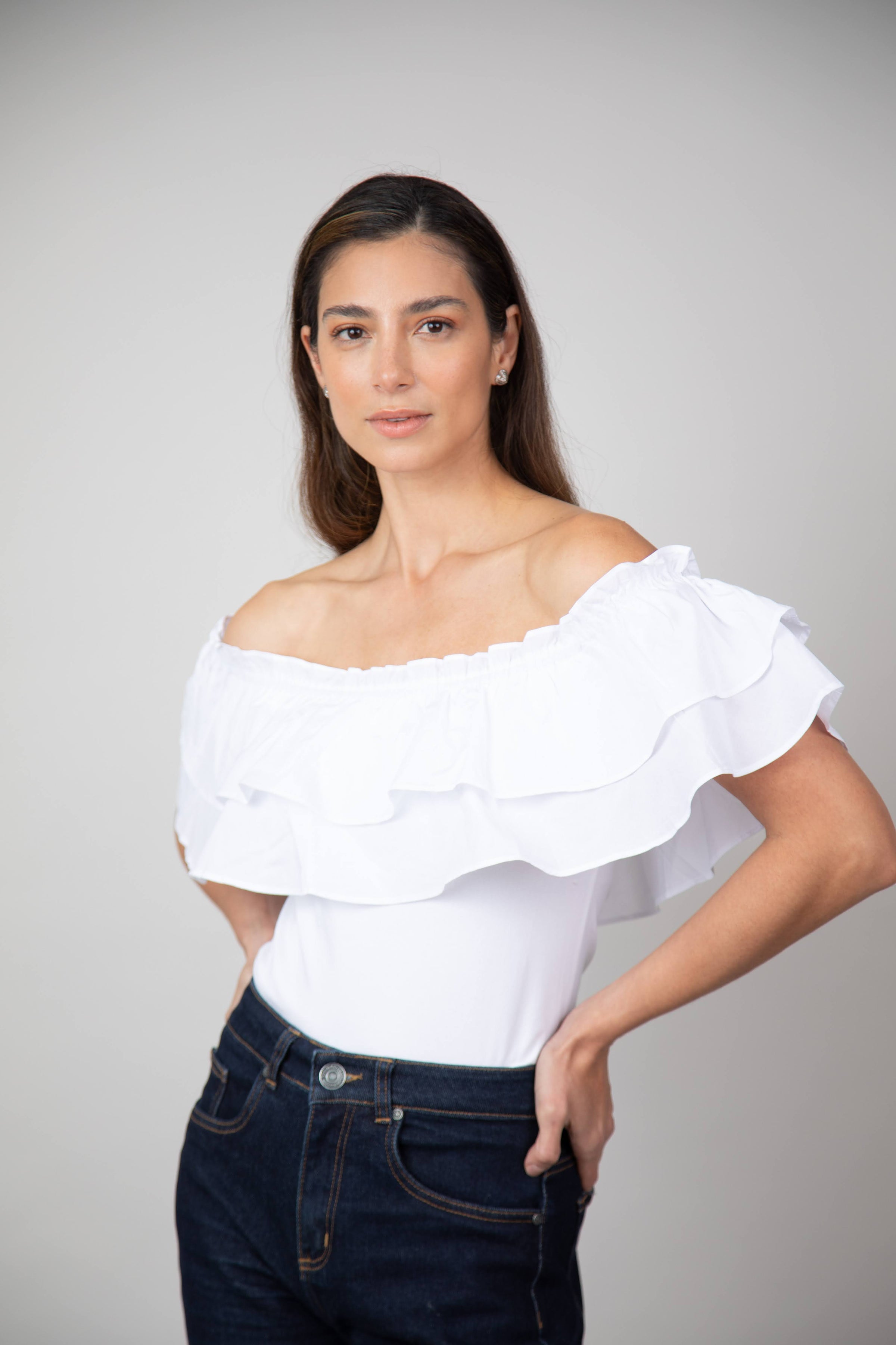 Blusa Mila Cuello Bandeja de Arandela Marfil