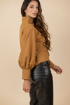 Buzo Bordado Flor Gaia Mostaza