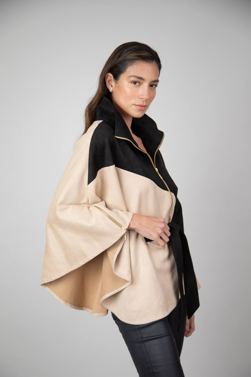 Capa Bicolor Carla Negro/Beige
