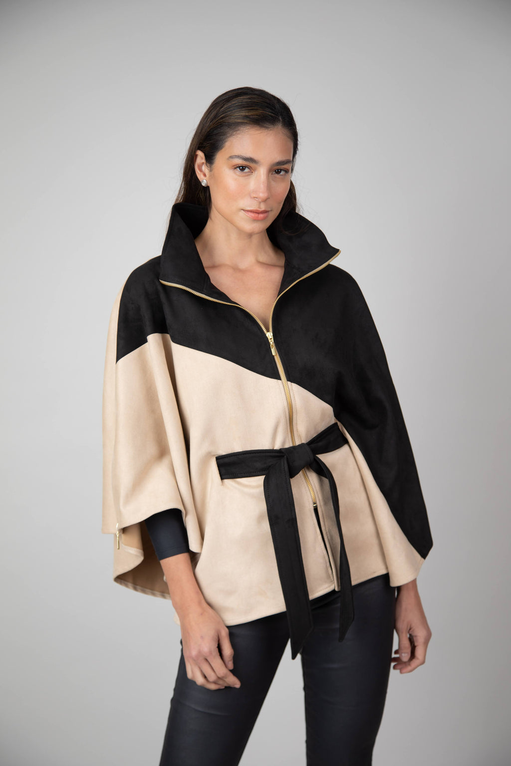 Capa Bicolor Carla Negro/Beige
