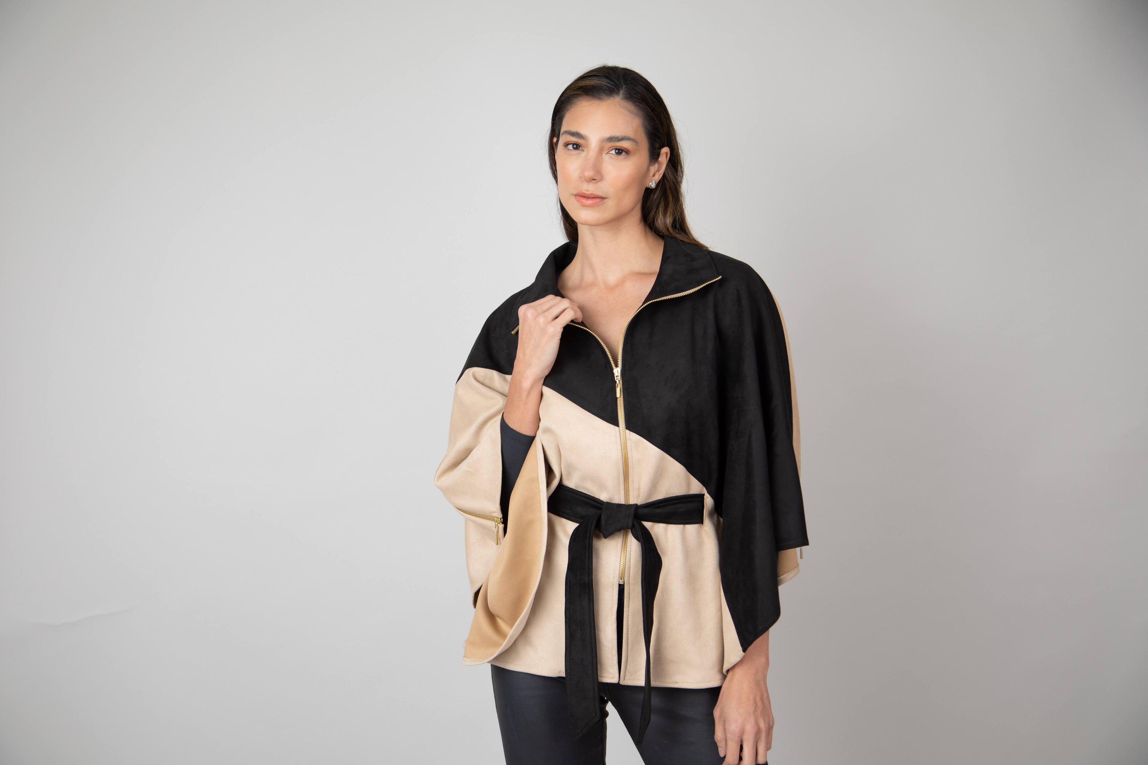 Capa Bicolor Carla Negro/Beige
