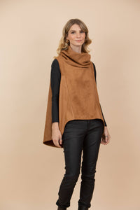 Chaleco Claudia Combinado Tela Gamuzada y Ecocuero Camel