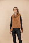 Chaleco Claudia Combinado Tela Gamuzada y Ecocuero Camel