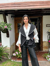 Chaleco Milan Abierto Negro Ribetes Grises Cuello Redondo