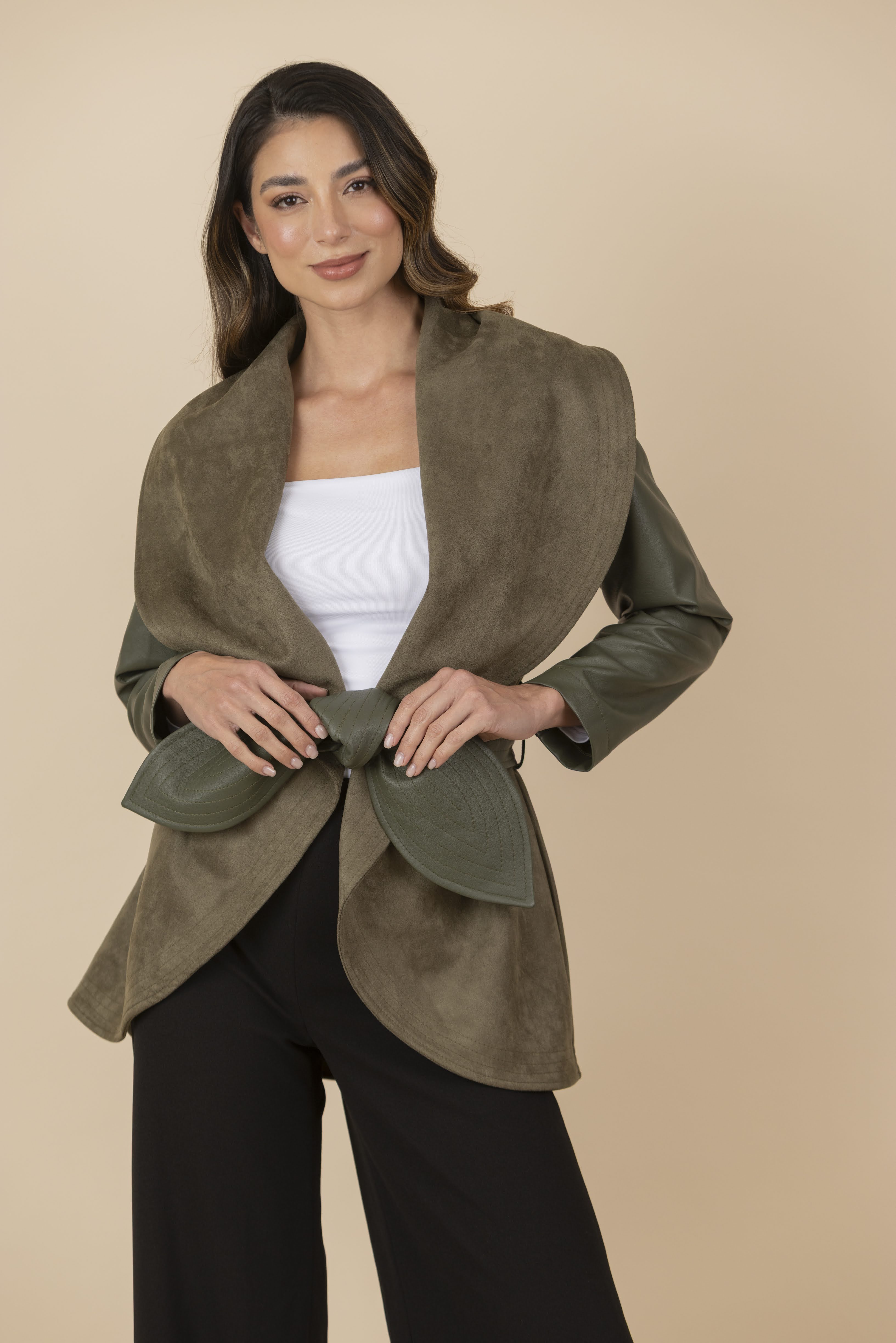 Chaqueta María Verde Olivo Ref. # 2