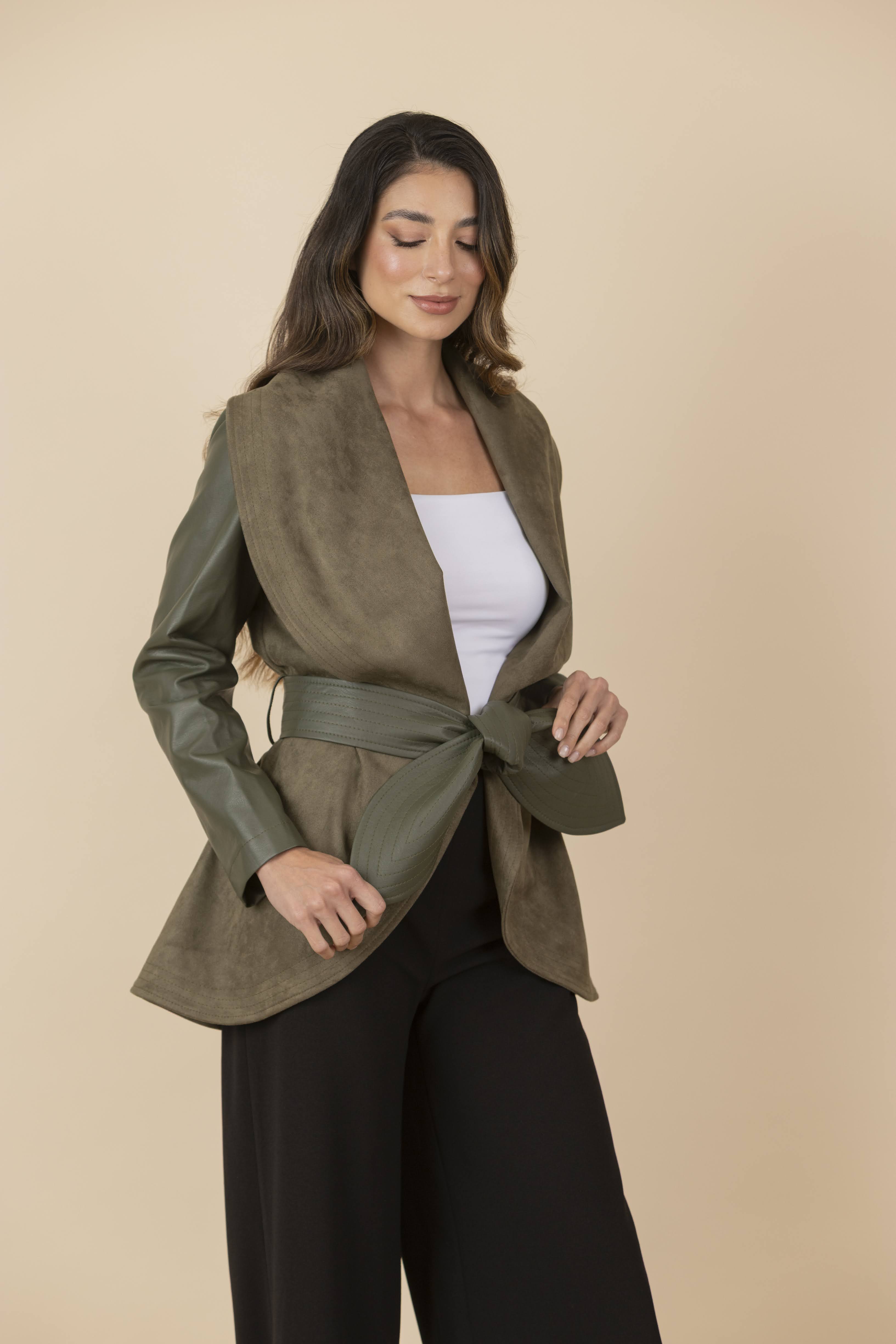 Chaqueta María Verde Olivo Ref. # 2