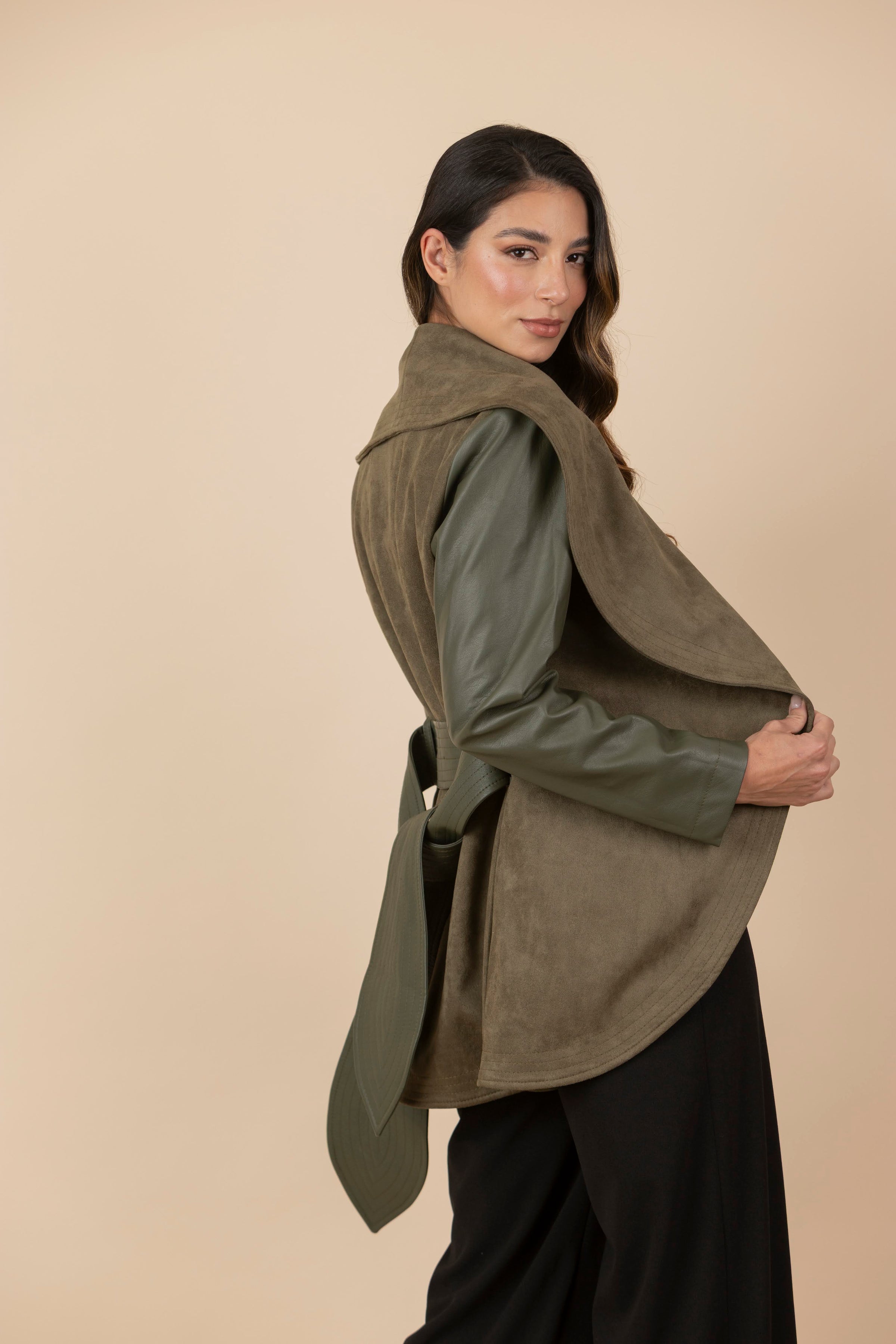Chaqueta María Verde Olivo Ref. # 2