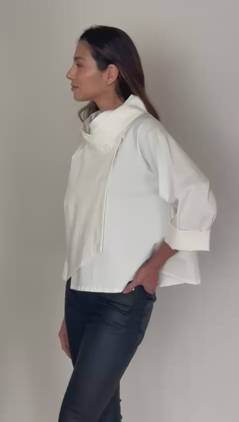 Blusa / Chaqueta Zoe Marfil