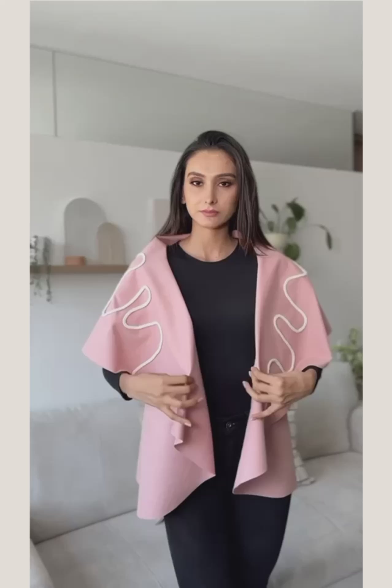 Capa Manu Bordada Arabescos Palo de Rosa